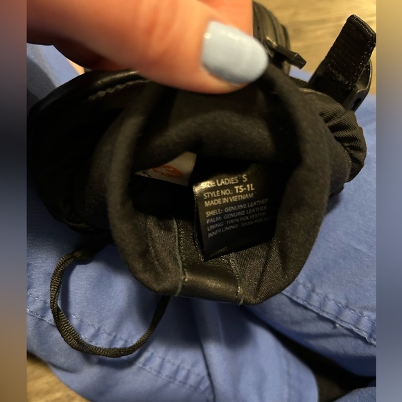 Women’s leather mitten - Picture 5 of 5